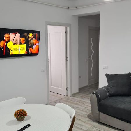 Apartament David Râmnicu Vâlcea 外观 照片