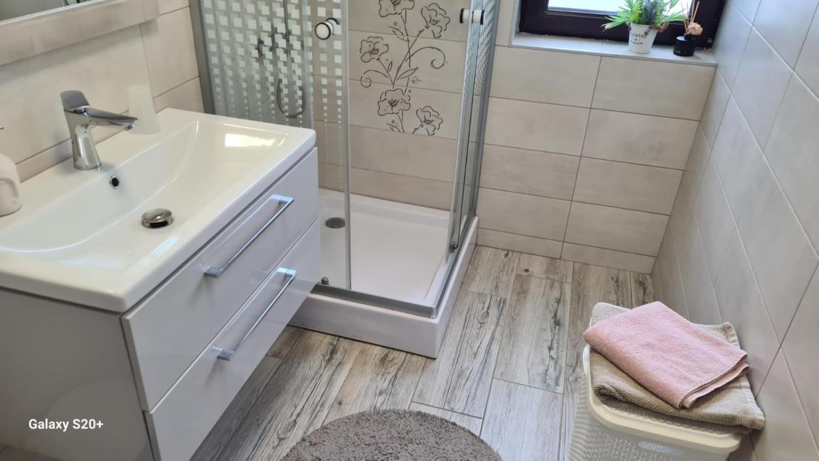Apartament David Râmnicu Vâlcea 外观 照片